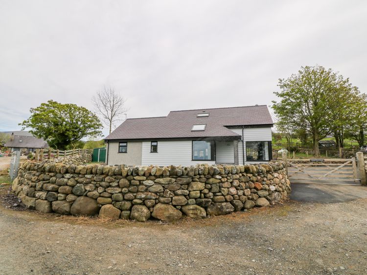 Llwyd Coed Canol, listing photograph 3