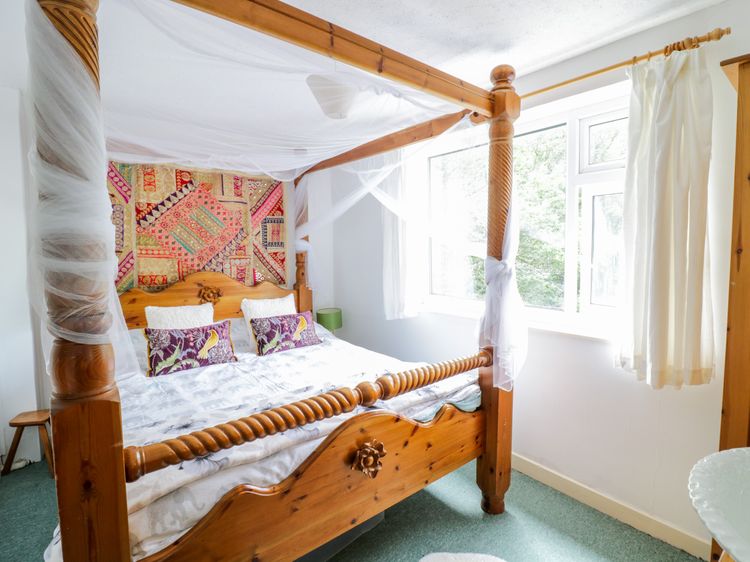 Dyfi Cottage, listing photograph 6