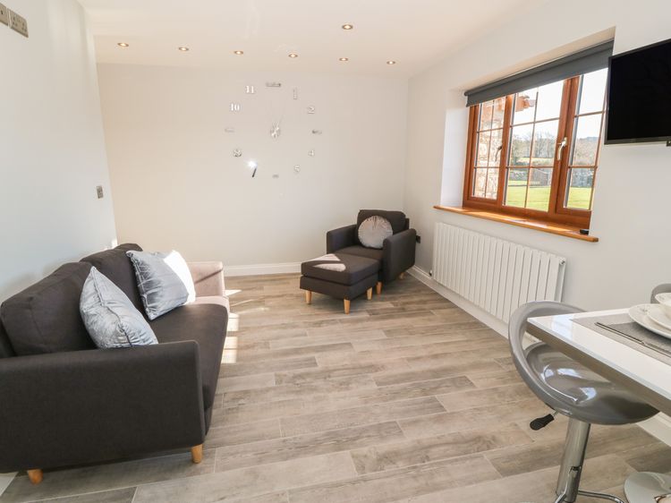 Afon Rhos Bach, listing photograph 2