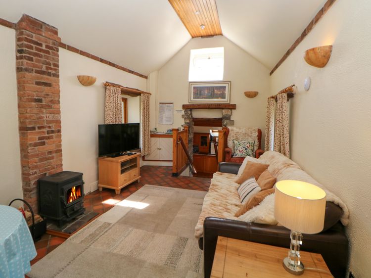 Slade Tops, listing photograph 6