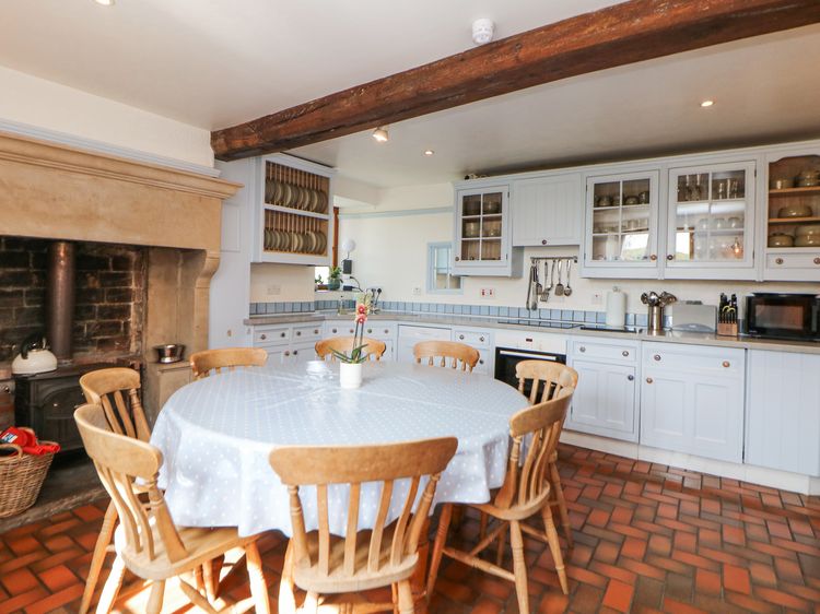 Slade House, listing photograph 8