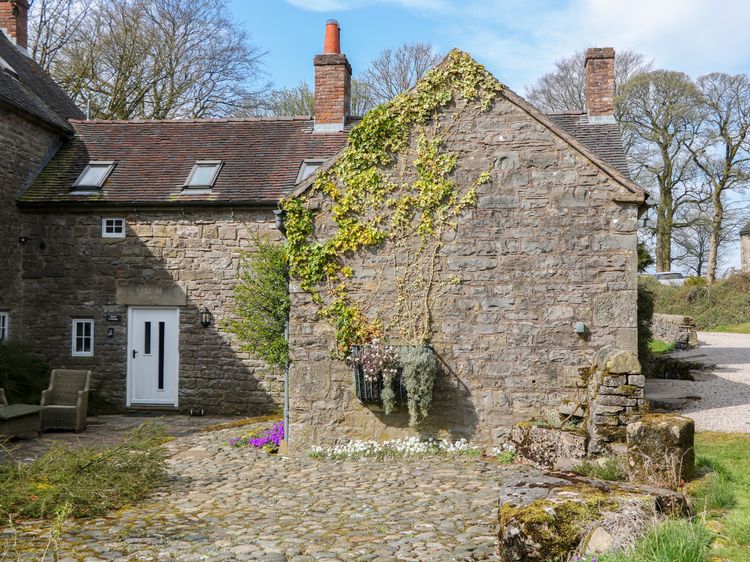 Slade Cottage, listing photograph 3