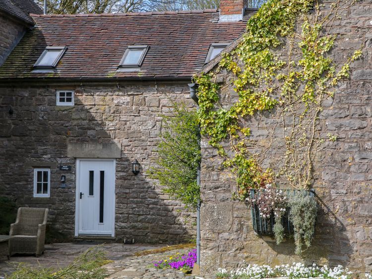 Slade Cottage, listing photograph 4