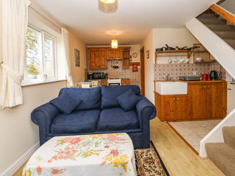 Meadow View, listing photograph 4