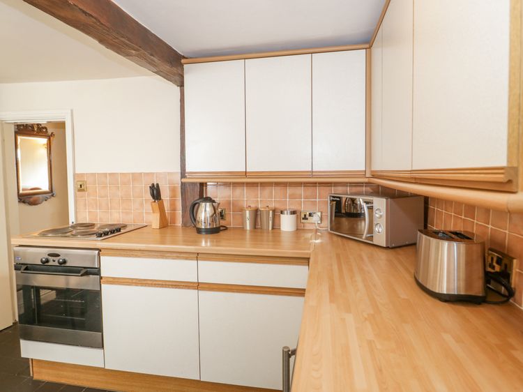 Tudor Cottage, listing photograph 10