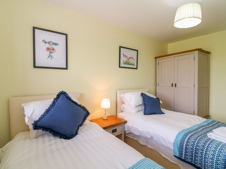 Molly's Cottage, listing photograph 12