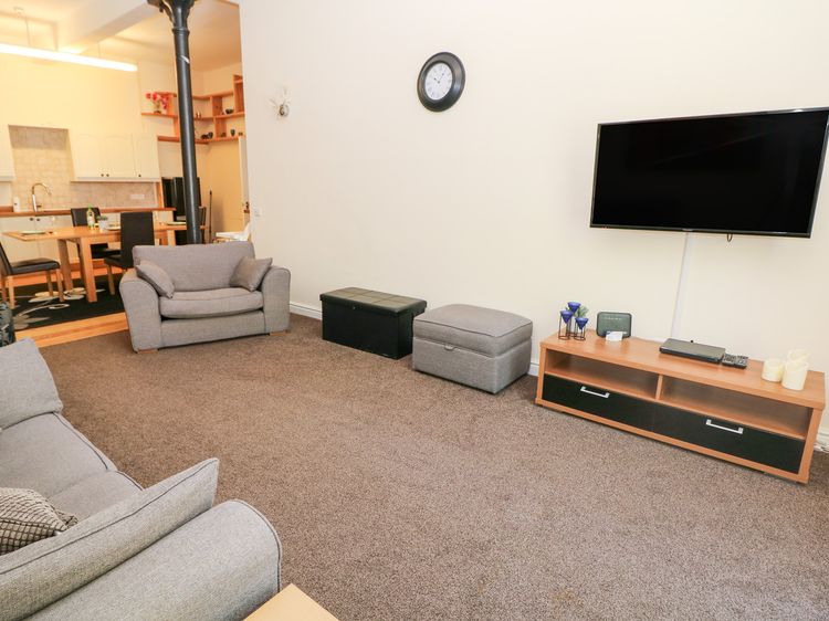 Wye Apartment, Litton Mill, listing photograph 4